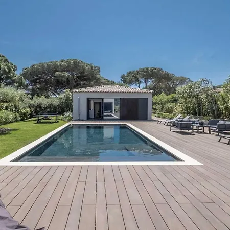 Moira Villa *
