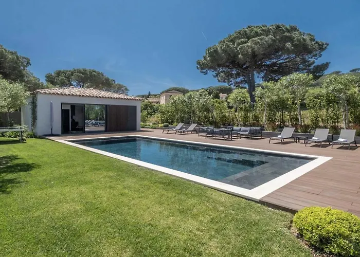 Moira * Saint-Tropez